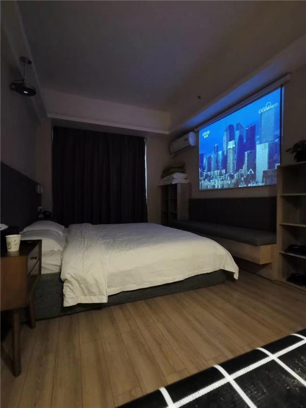 爆艹莲湖区嫩妹